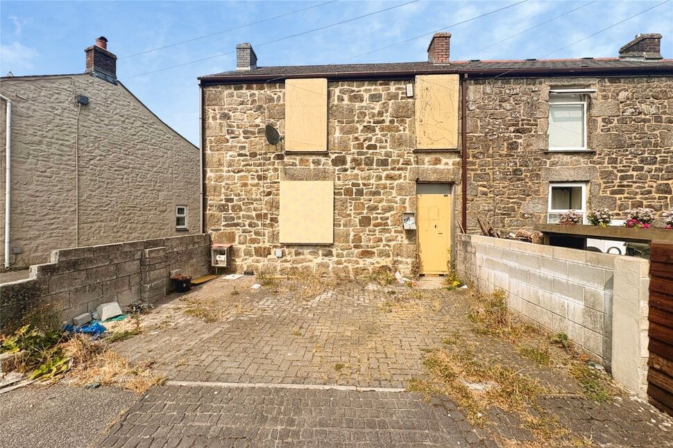 Main image of 3 bedroom End Terrace House for sale, Fore Street, Troon, Cornwall, TR14
