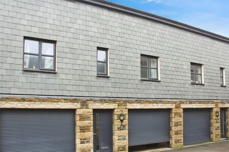 Treruffe Terrace, 2 bedroom Flat to rent, &pound;1,100 pcm