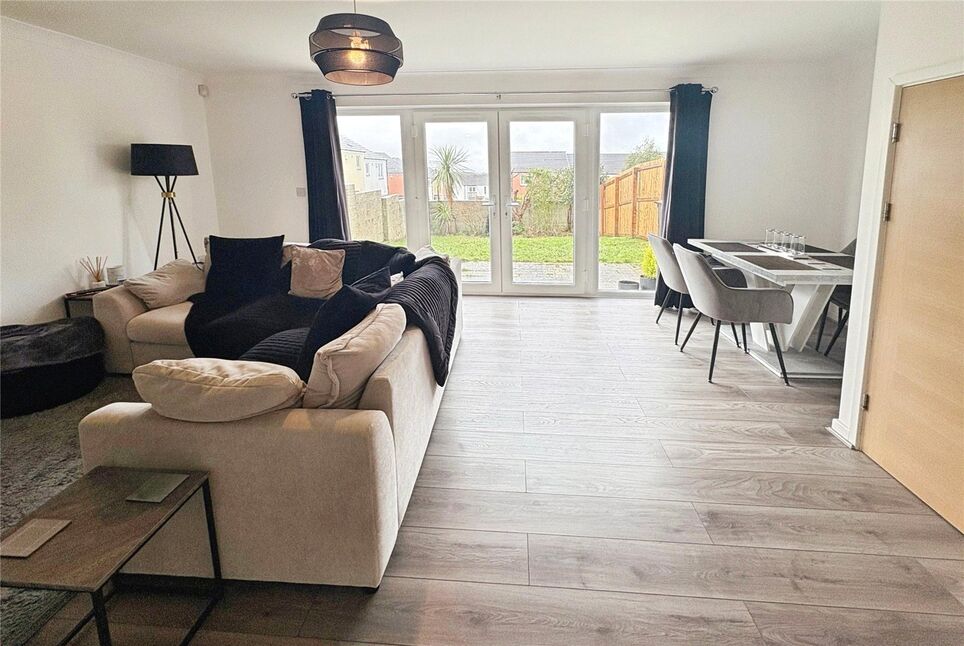 Lounge / Dining Room