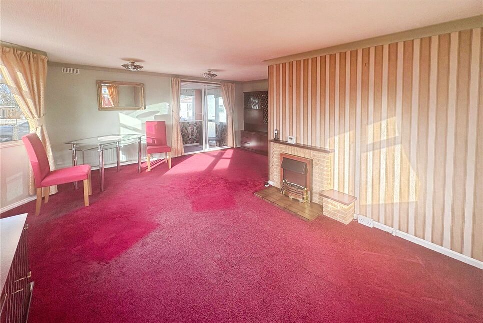 Lounge / Dining Room