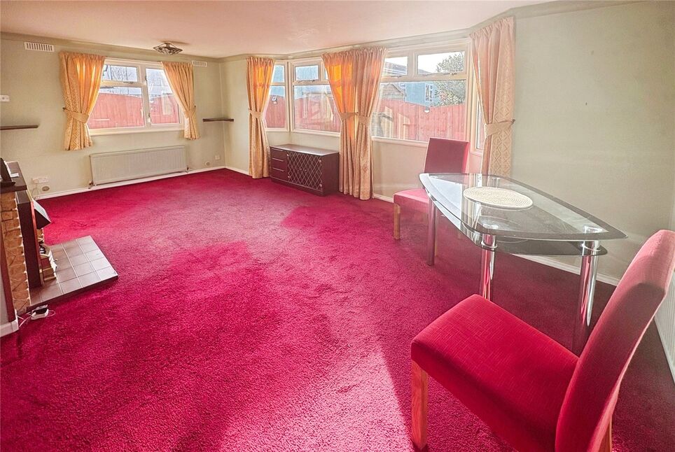 Lounge / Dining Room