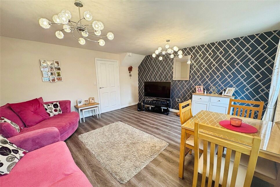 Lounge / Dining Room