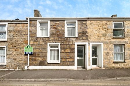 3 bedroom Mid Terrace House for sale