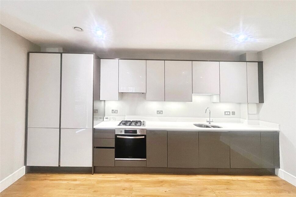 Kitchen / lounge