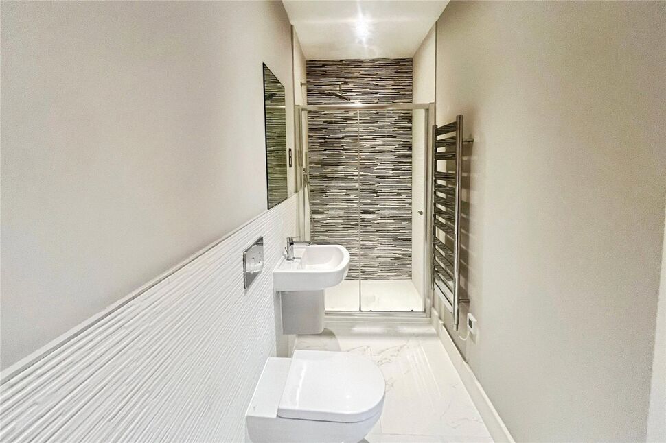 En-Suite Bathroom