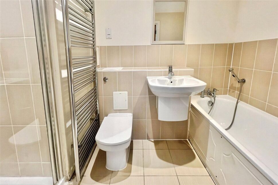 En-Suite Bathroom