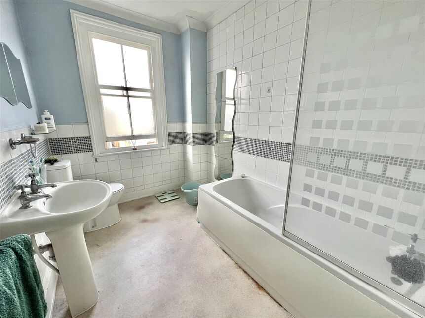 En-Suite Bathroom