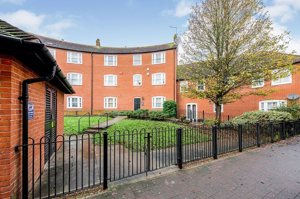 Main image of 1 bedroom  Flat to rent, Station Road West, Canterbury, Kent, CT2