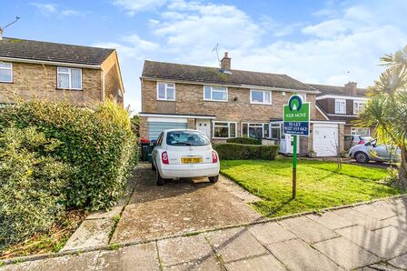 Brockenhurst Close, 5 bedroom Semi Detached House to rent, £2,215 pcm