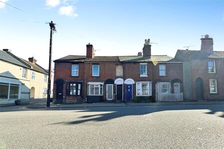 Wincheap, 3 bedroom Mid Terrace House to rent, &pound;1,500 pcm