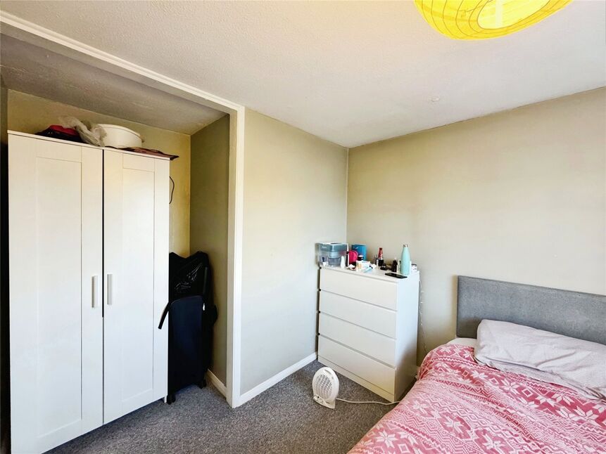 1 bedroom Mid Terrace Room to rent, Ancress Close, Canterbury, CT2 £