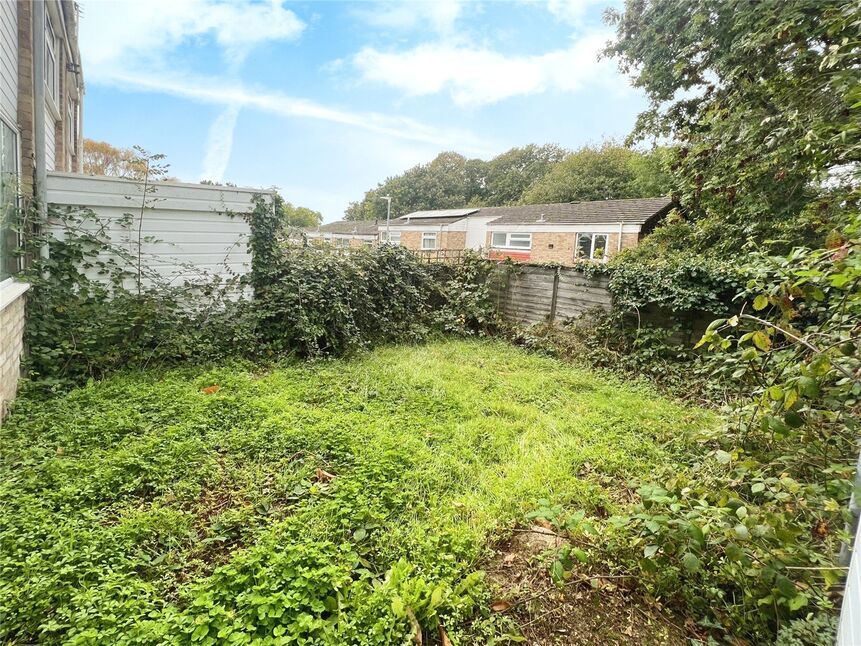 1 bedroom Mid Terrace Room to rent, Ancress Close, Canterbury, CT2 £