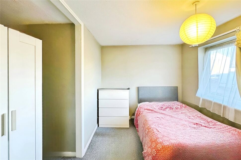 Main image of 1 bedroom Mid Terrace Room to rent, Ancress Close, Canterbury, Kent, CT2
