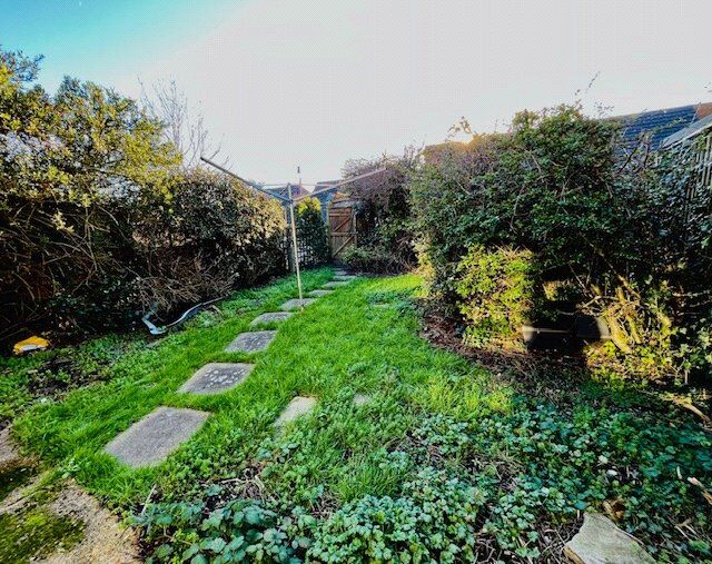 3 bedroom Mid Terrace House for sale, Pine Tree Avenue, Canterbury, CT2