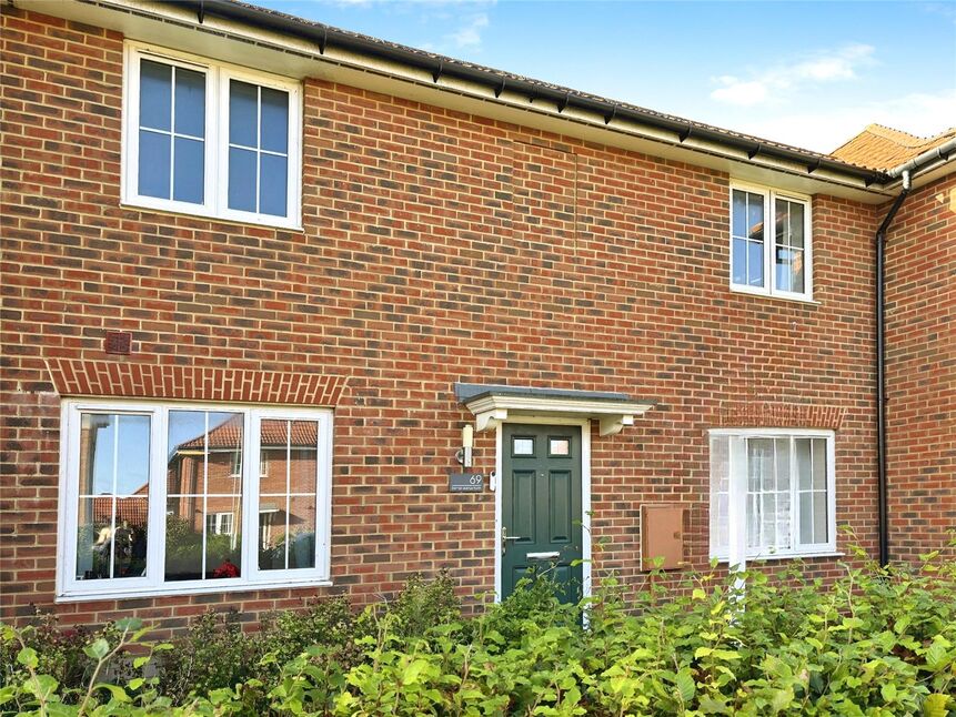 Main image of 3 bedroom Mid Terrace House for sale, Dorman Avenue North, Aylesham, Kent, CT3