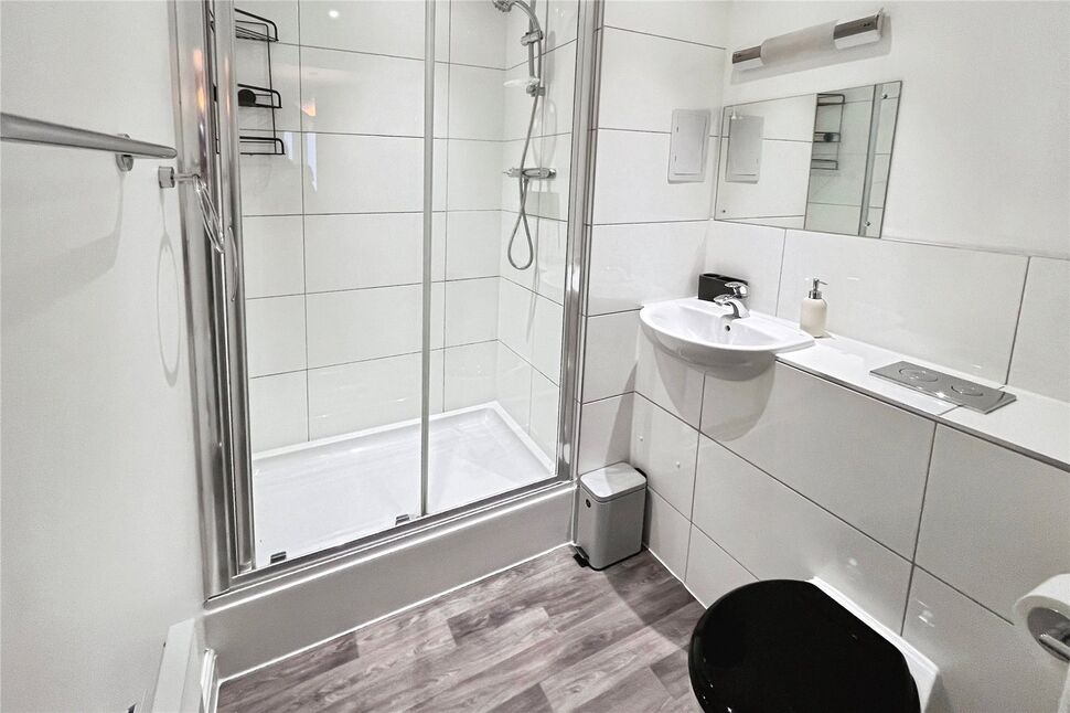 En-Suite Bathroom