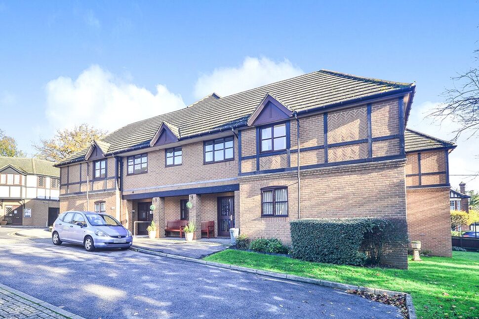 Main image of 1 bedroom Flat for sale, Sturry Court Mews, Sturry Hill, Canterbury, CT2