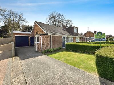 Fairview Gardens, 4 bedroom Semi Detached Bungalow for sale, £325,000