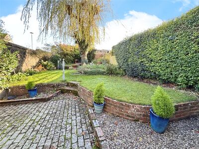Oaten Hill, 3 bedroom End Terrace House for sale, £450,000