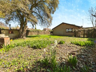 4 bedroom Detached Bungalow for sale