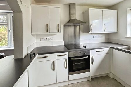 Gillon Mews, 4 bedroom  Flat to rent, £1,750 pcm