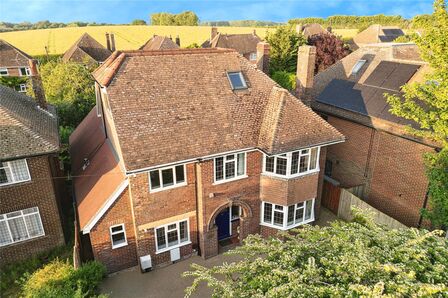 Old Dover Road, 5 bedroom Detached House for sale, £985,000