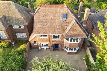 Old Dover Road, 5 bedroom Detached House for sale, £985,000