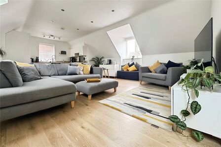Bagham Place, 1 bedroom Detached House to rent, £1,400 pcm