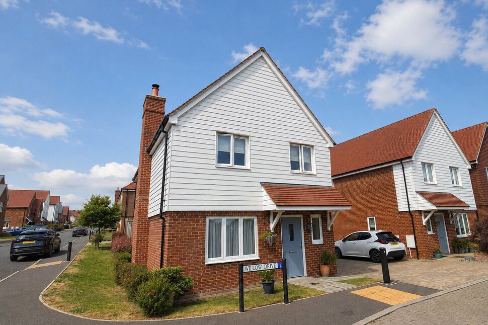 Main image of 3 bedroom Detached House for sale, Willow Drive, Littlebourne, Kent, CT3