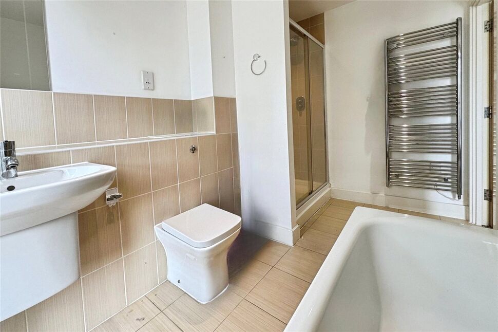 En-Suite Bathroom