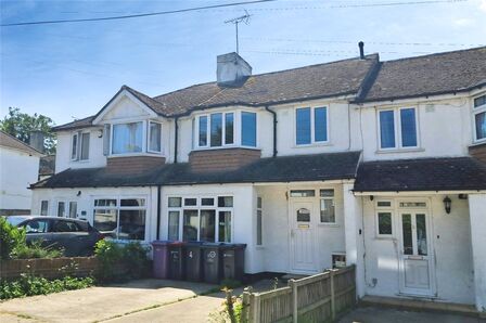3 bedroom Mid Terrace House for sale