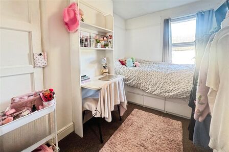 1 bedroom Room to rent