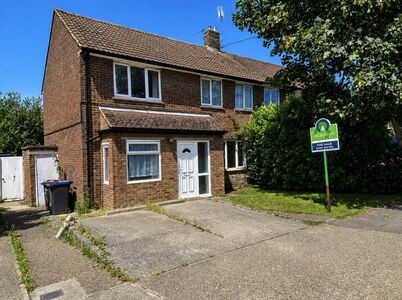 5 bedroom Semi Detached House for sale