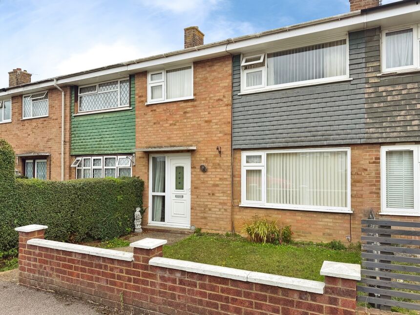 Main image of 3 bedroom Mid Terrace House for sale, Oakside Road, Aylesham, Kent, CT3