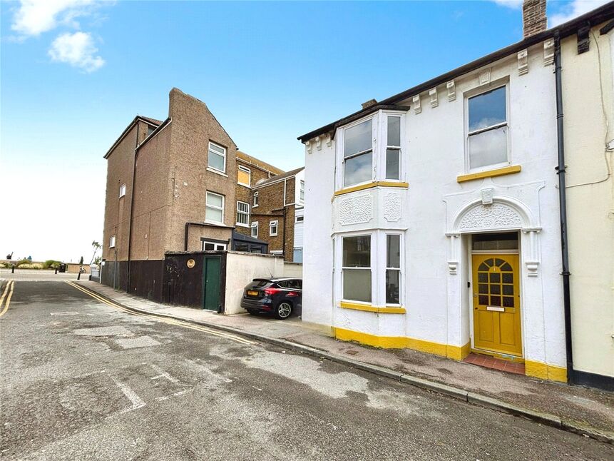 Main image of 1 bedroom End Terrace House to rent, Sea View Square, Herne Bay, Kent, CT6