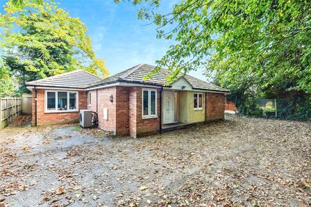 6 bedroom Detached Bungalow for sale