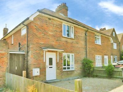 Forty Acres Road, 6 bedroom Semi Detached House to rent, &pound;3,300 pcm