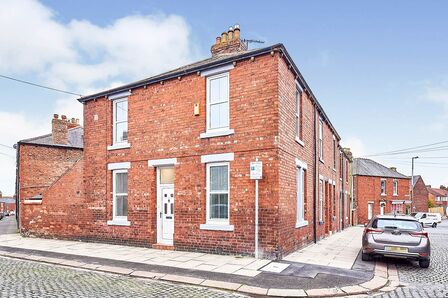 Ruthella Street, 2 bedroom Mid Terrace House to rent, £700 pcm