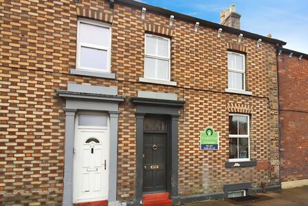 Cecil Street, 2 bedroom Mid Terrace House to rent, &pound;800 pcm