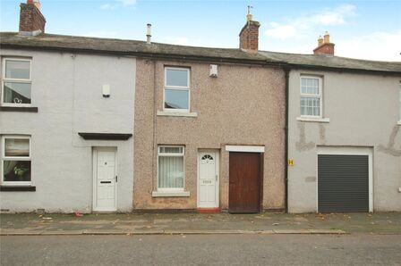 2 bedroom Mid Terrace House to rent
