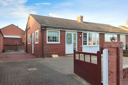 2 bedroom Bungalow to rent