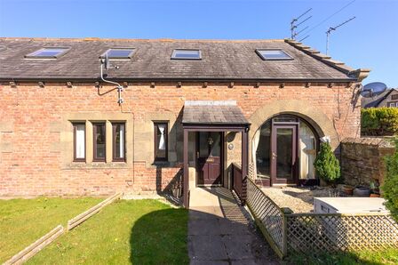 Townfoot Court, 2 bedroom End Terrace House for sale, £55,000
