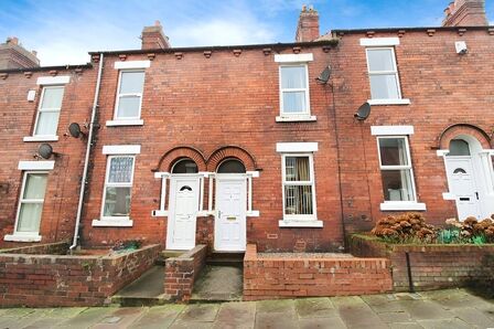Clift Street, 2 bedroom Mid Terrace House for sale, £93,500