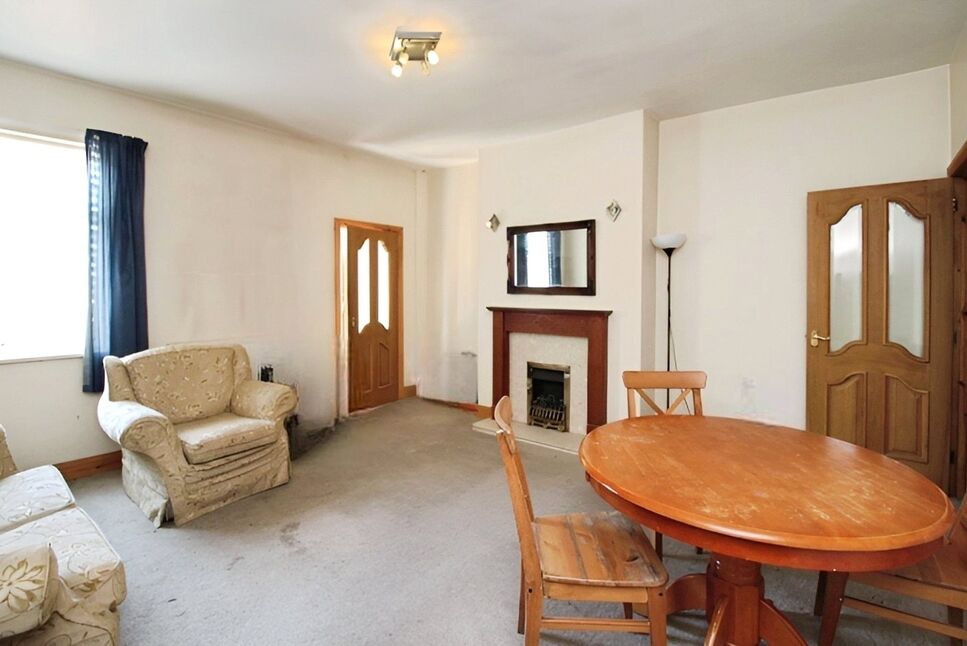 Sitting / Dining Room