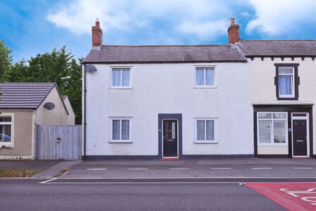 2 bedroom End Terrace House for sale