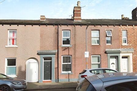 Dalston Street, 2 bedroom Mid Terrace House to rent, £750 pcm