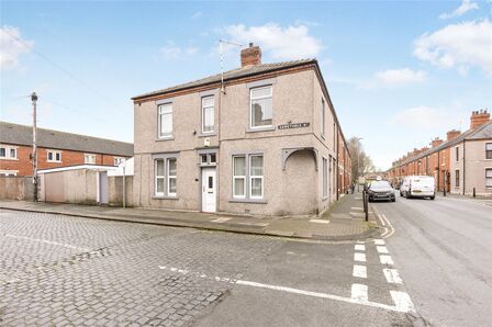 3 bedroom End Terrace House for sale