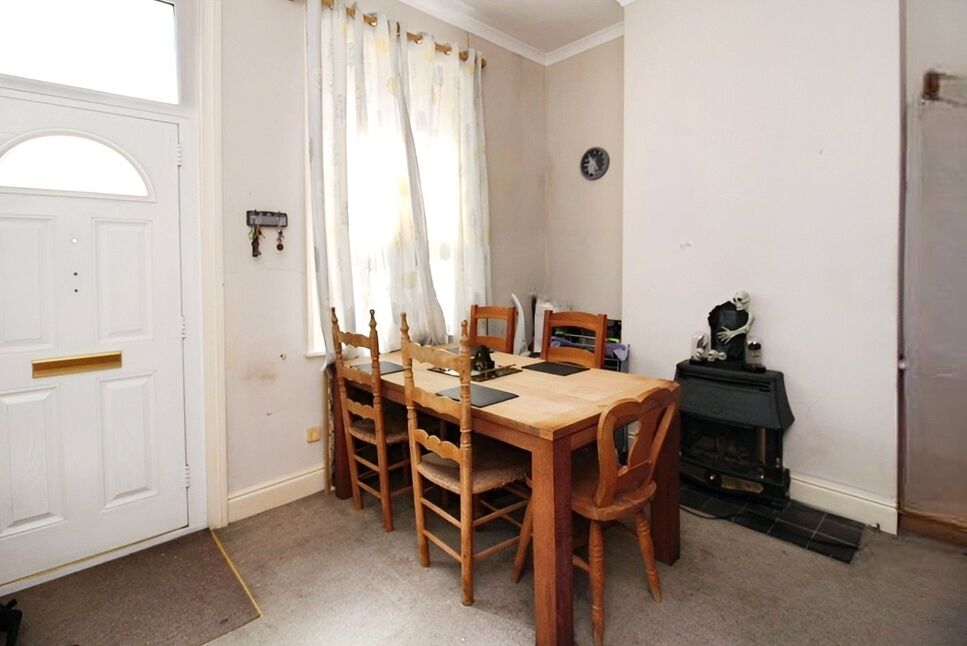 Sitting / Dining Room
