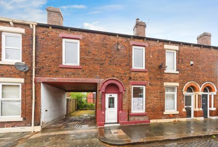 2 bedroom Mid Terrace House for sale