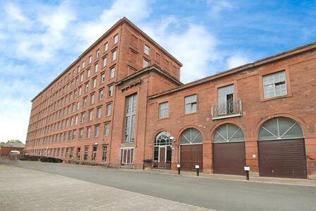 Shaddongate, 1 bedroom  Flat for sale, £120,000